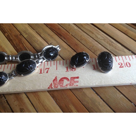Vintage Black Scarab Choker & Earrings - Picture 8 of 10